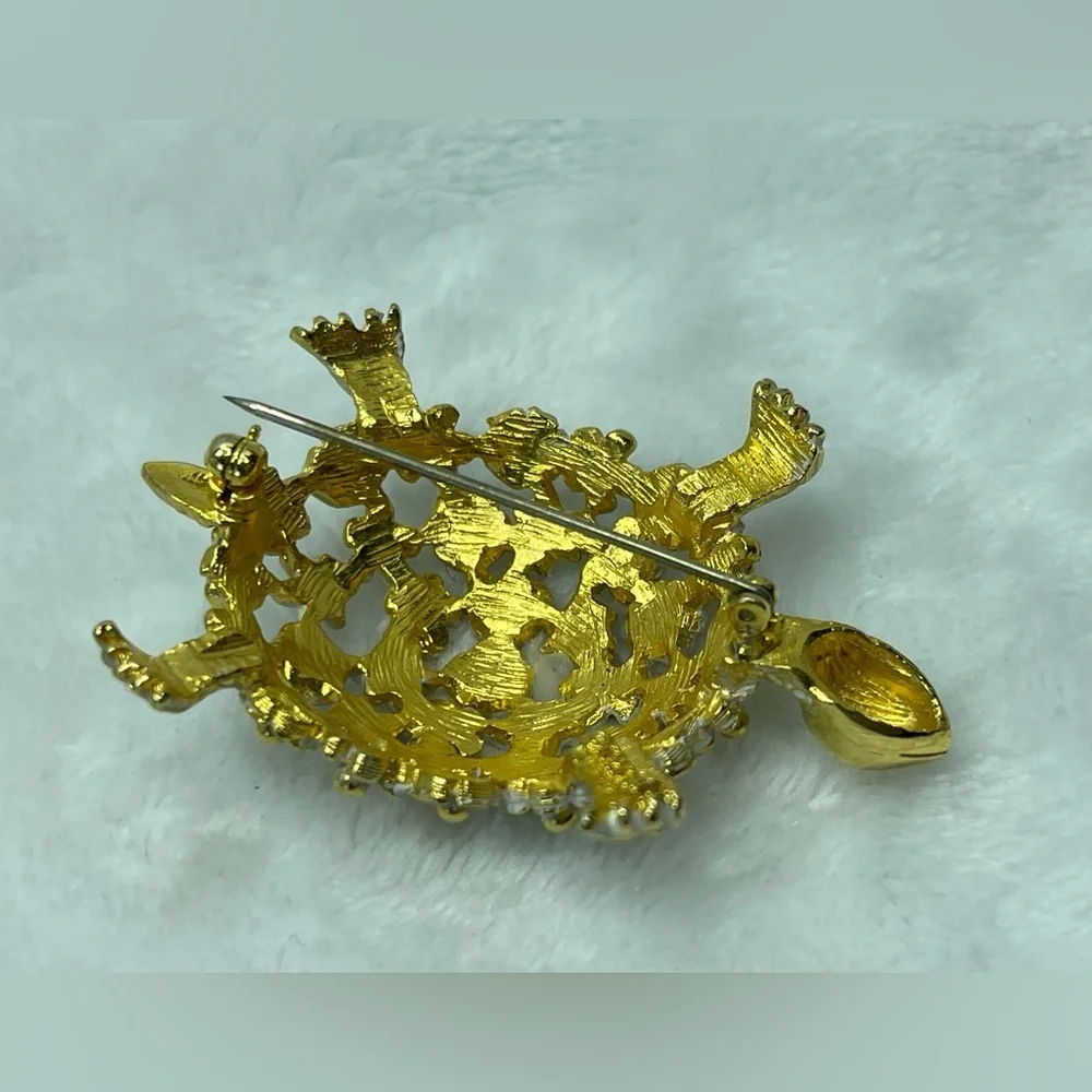 Vintage Tortolani  gold white turtle brooch